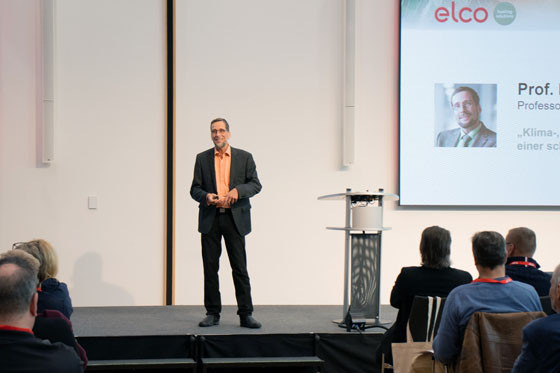 Prof. Dr. Volker Quaschning warnte bei den Elco Tech Days 2025 in Hannover vor den ökologischen und ökonomischen Folgen einer weiteren Nutzung fossiler Energieträger und forderte eine rasche Energierevolution.