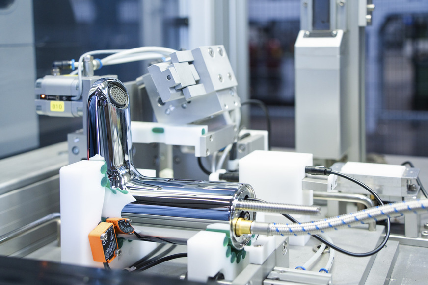 Bild 6 Vollautomatische Trockenprüfung mit hochsensitiver Messetechnik und öl- und organikfreier Druckluft.