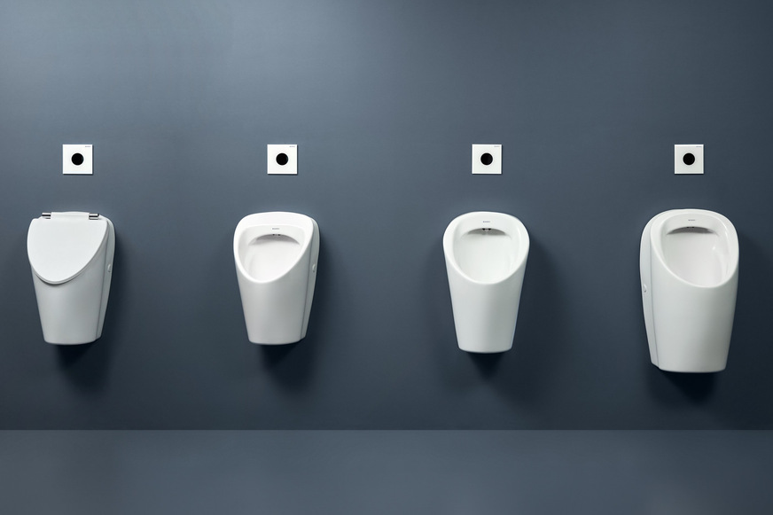 Geberit Renova Urinale (von links): S (mit und ohne Deckel), M und L.