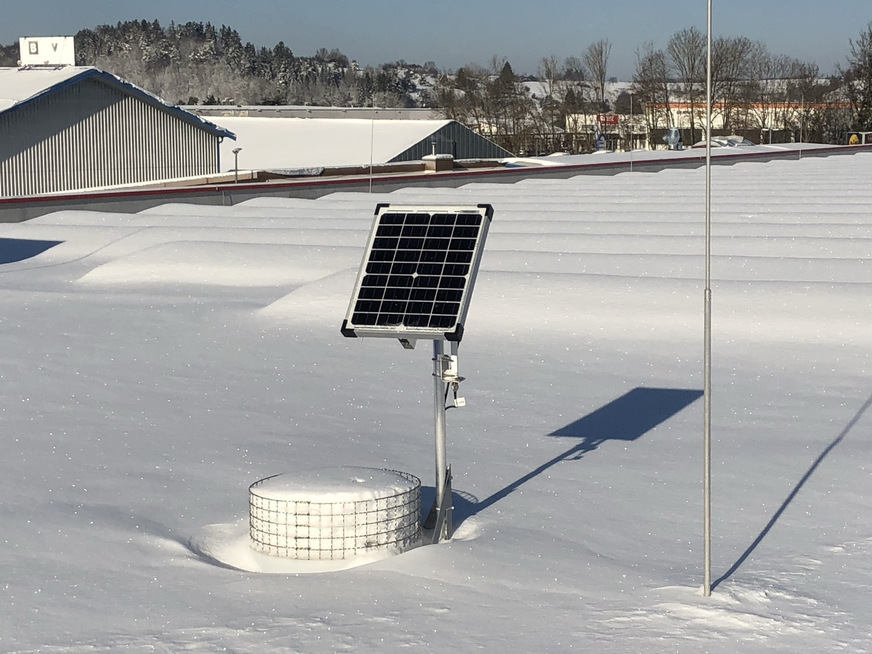 Bild 4 Ein Schneelast Messsystem im „Einsatz“.