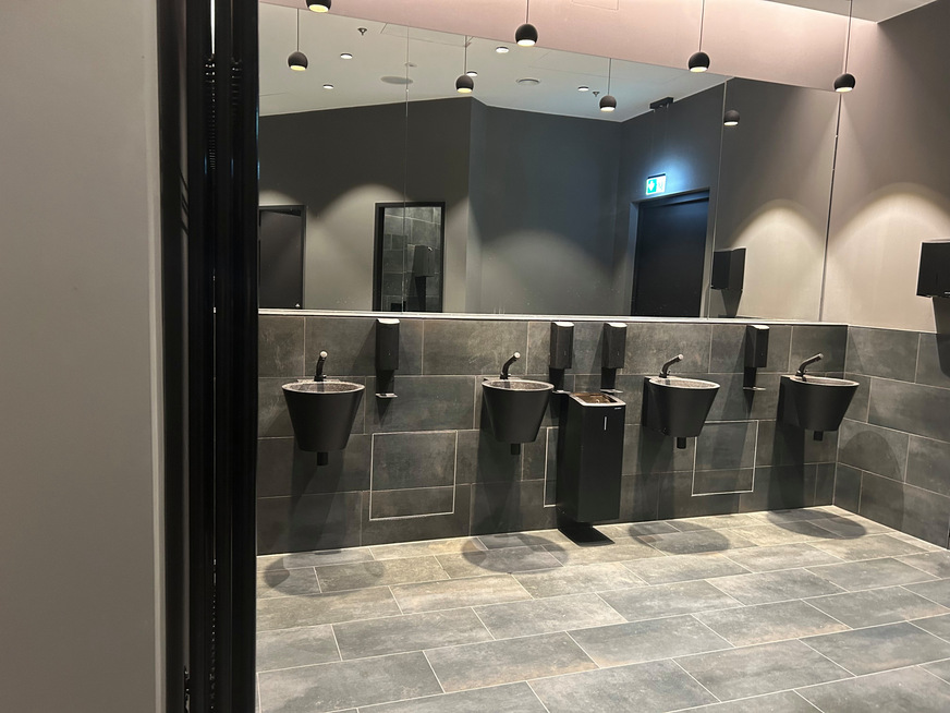 Sanitärraum auf dem EUREF-Campus.