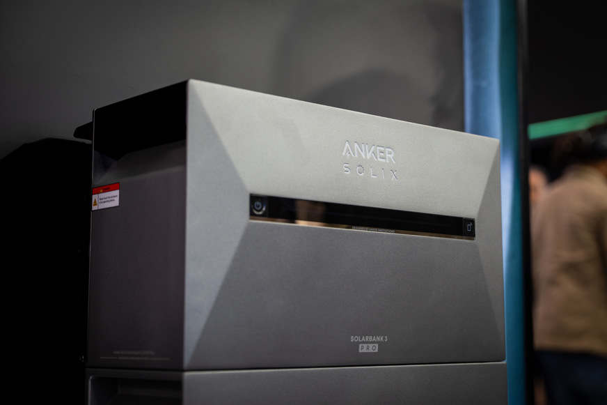 Das Design des Anker Solix X1 ist ultraschlank und minimalistisch gehalten.