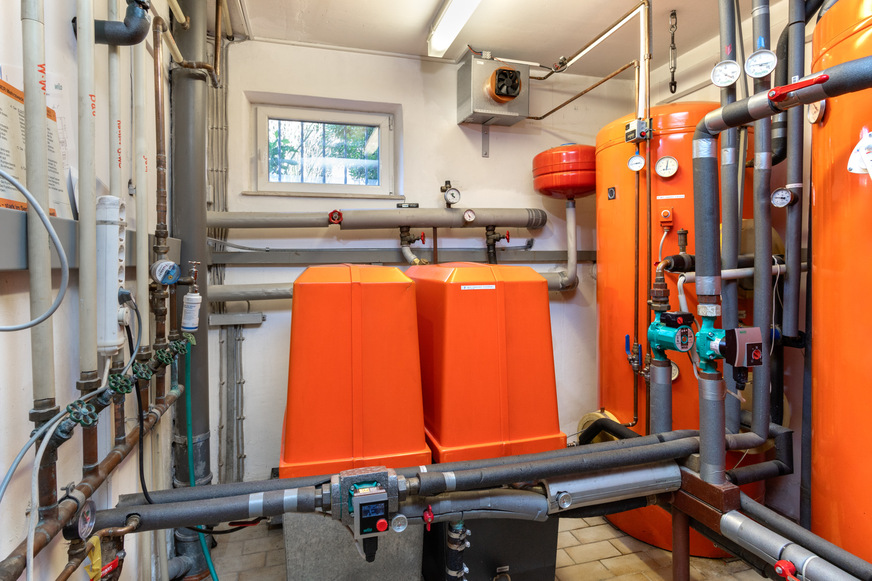 Die ursprüngliche Anlage versorgte das Einfamilienhaus der Familie Munsch über vier Jahrzehnte hinweg zuverlässig mit Wärme, selbst bei eisigen Temperaturen.