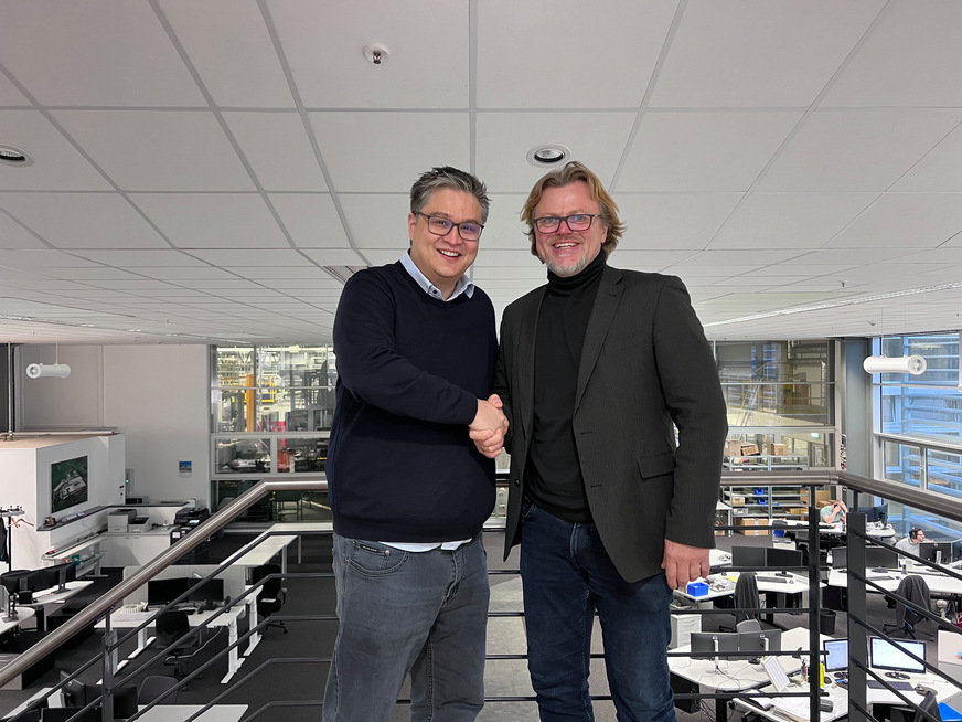Zwei Familienunternehmen in strategischer Partnerschaft: Oventrop-Geschäftsführer Johannes Rump (links) und Achim Schäflein, CEO der Schäflein AG.