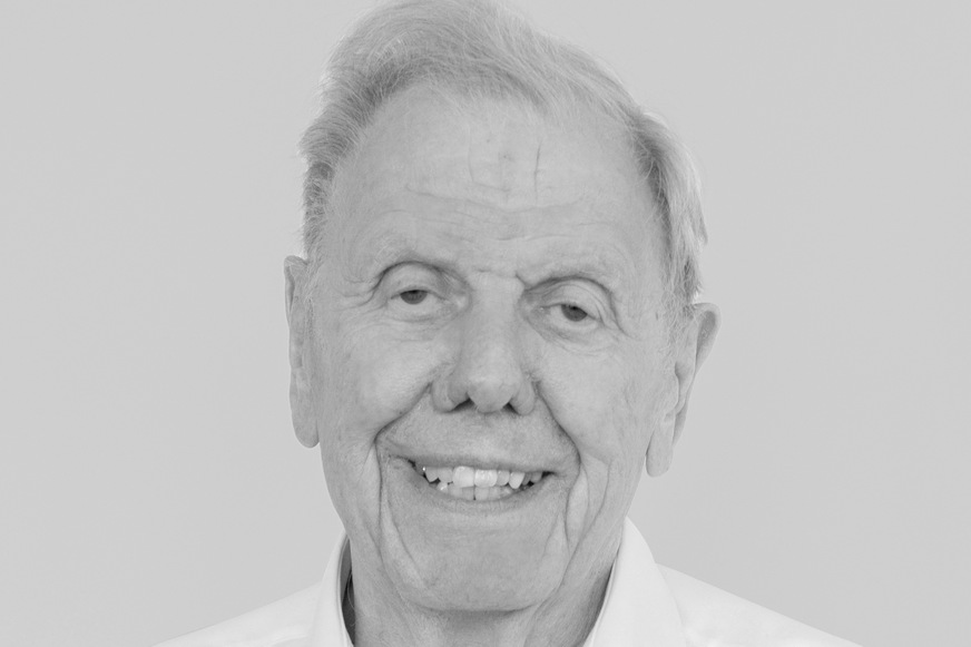 Fritz-Wilhelm Pahl († 13. August 2025) – Geschäftsführender Gesellschafter von Bette (1975–2011), ab 2012 Beirat; prägte das Unternehmen mit Pioniergeist und Haltung vom Handwerksbetrieb zum modernen Industriebetrieb.