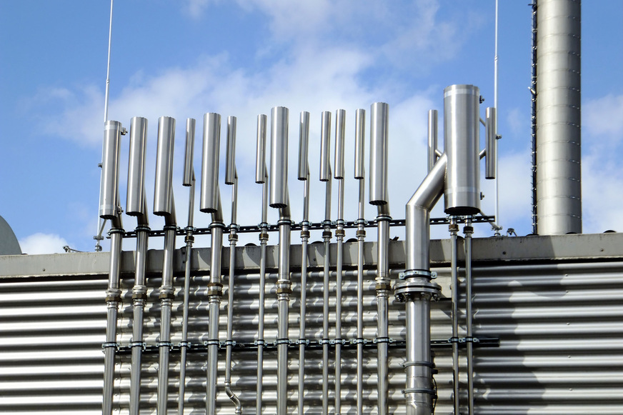 Das Einheitsblatt VDMA 24001 erklärt die Anwendbarkeit von maschinellen Rauch- und Wärmeabzugsgeräten in maschinellen Rauchabzugsanlagen detailliert und allgemeingültig.