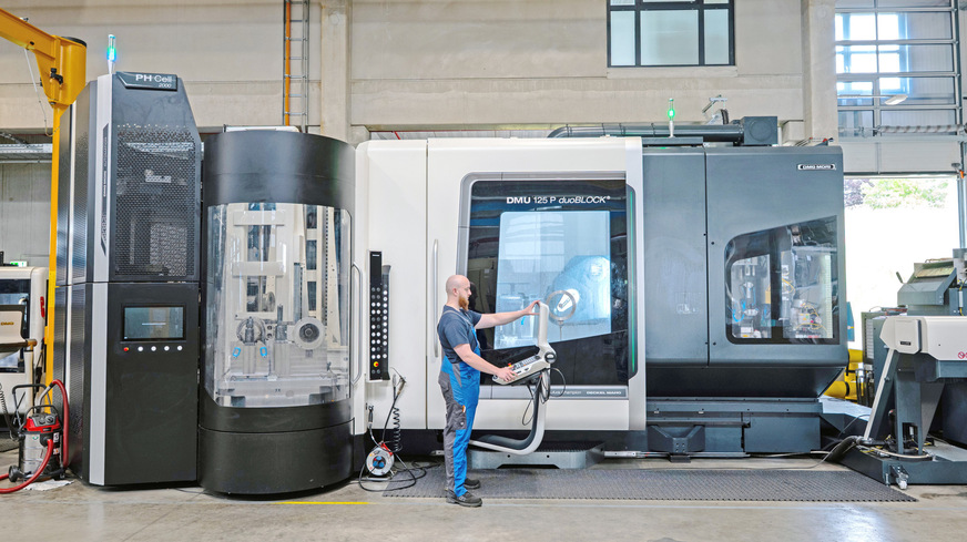 Durch das neue vollautomatische Bearbeitungszentrum lassen sich Motor- und Pumpengehäuse in einem Arbeitsgang komplett bearbeiten – bei 30 % kürzerer Bearbeitungszeit.