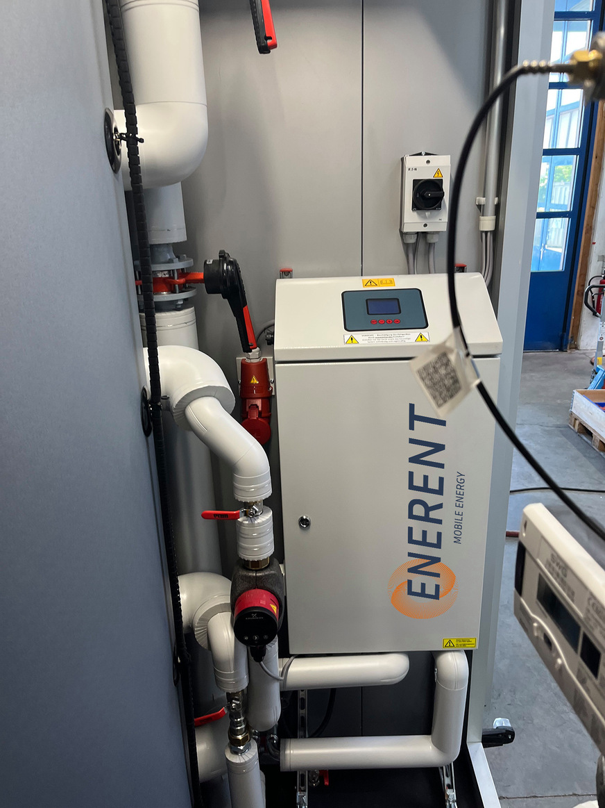 Elektroheizmobil mit 21 kW zur Unterstützung der Pelletheizung.