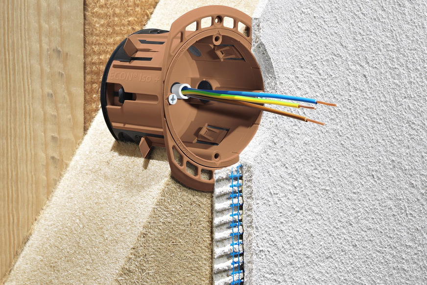 Kaiser: Geräte-Verbindungsdose ECON Iso+.