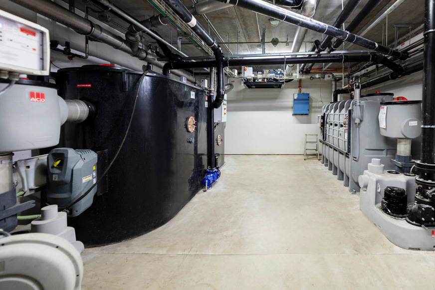 Die Planung, Größenauslegung und Installation von Fettabscheidern erfordert detailliertes Fachwissen, um die Effizienz und die Einhaltung geltender Vorschriften sicherzustellen.