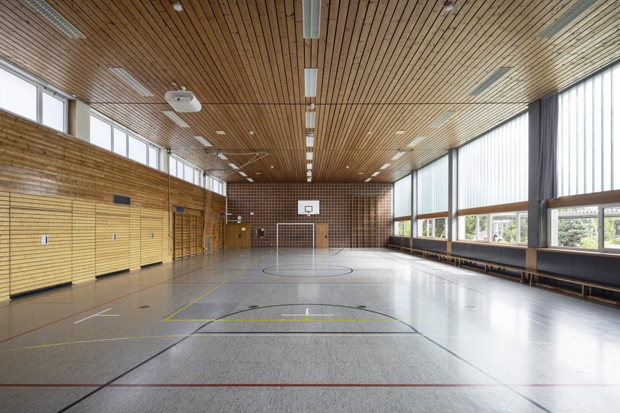 Bild 1 Oft trainieren mehrere tausend Menschen wöchentlich in der Sporthalle des beruflichen Schulzentrums Freudenstadt. Mitunter ruht der Betrieb tagelang. Im Rahmen einer umfangreichen Sanierung wurde auch ein Wassermanagement-System installiert.