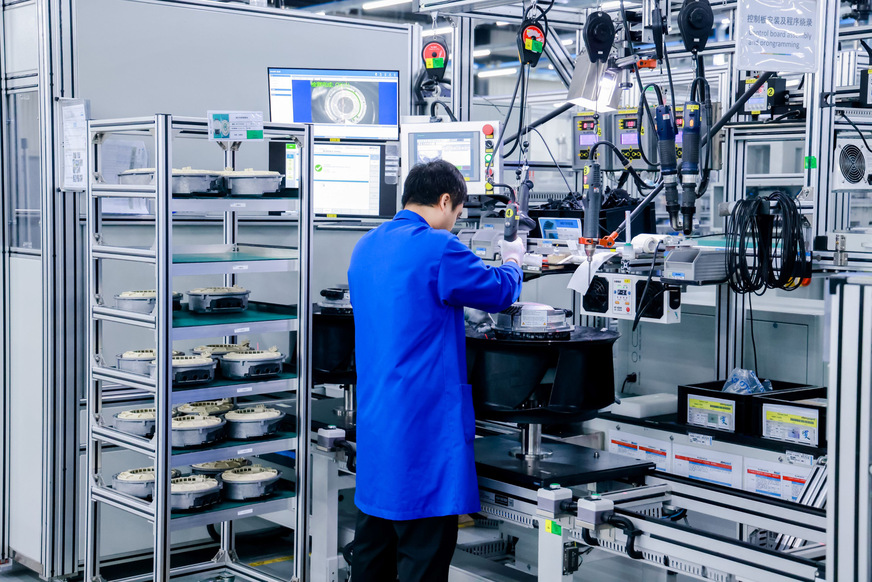 In Xi‘an produziert der ebm-papst energie­effiziente Venti­la­toren-Lösun­gen für wich­tige Geschäfts­be­reiche wie Rechen­zent­ren und Rein­räume.