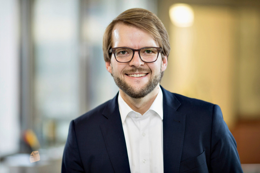 Bild 2 „Kaum ein Endkunde wird sich bewusst eine Monoblock- oder eine Split-Wärmepumpe wünschen. Vielmehr wird er sich in erster Linie auf seinen Fachhandwerker verlassen“, so Dr. Alexander Linder, Leiter Produktmanagement bei Vaillant Deutschland. „Grundsätzlich haben beide Technologien ihre Berechtigung.“