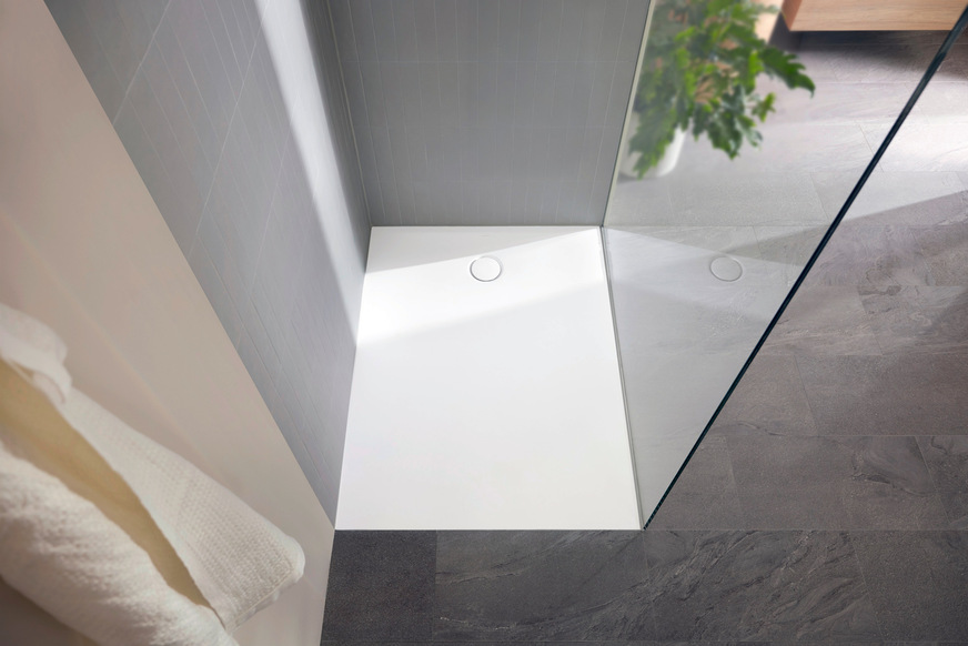 Die neue Geberit CleanFloor30 Duschfläche zeichnet sich durch einfache Montage und hohen Komfort aus.