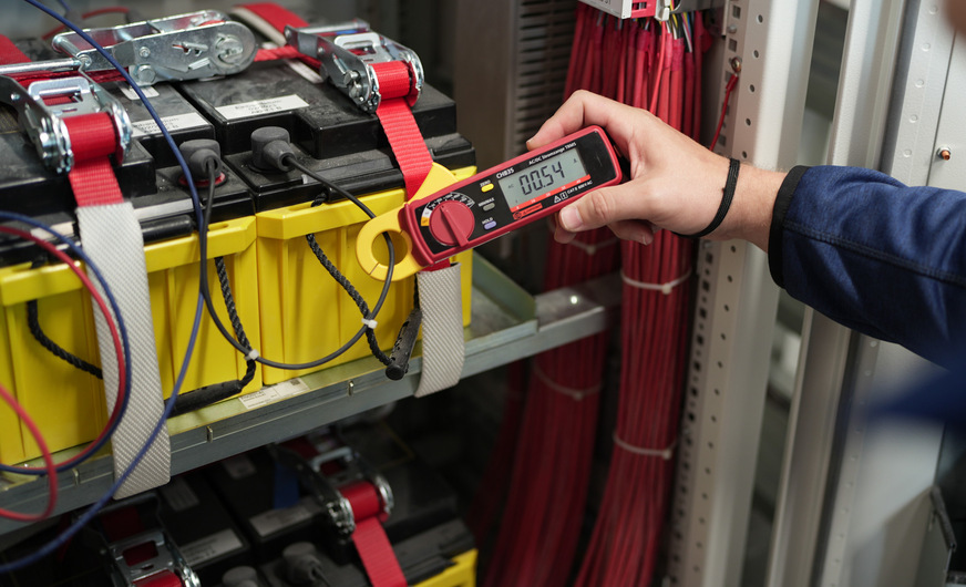 Bild 6 Batteriespeicher sind in verschiedenen Ausfertigungen vorzufinden – von kompakten typgeprüften Produkten über individuelle Lösungen zur Wiederverwendung recycelter Zellen.