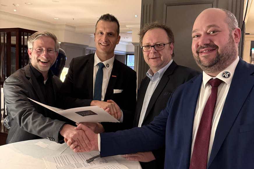 v.l. Benjamin Weismann (Geschäftsführer GIH), Alexis Gula (Präsident ZIV), Stefan Bolln (Vorsitzender GIH), Julian Schwark (Vorstand Energie, ZIV)