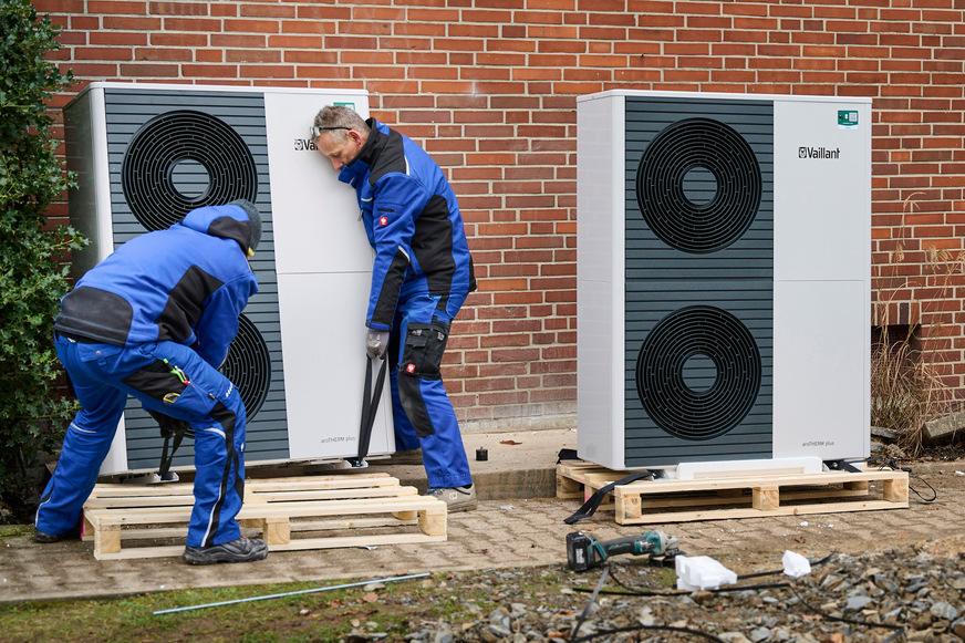 Bild 9 Wärmepumpen-Kaskaden bieten zahlreiche Vorteile, beispielsweise eine bessere Skalierbarkeit und Flexibilität, eine höhere Energieeffizienz sowie eine hohe Betriebssicherheit.