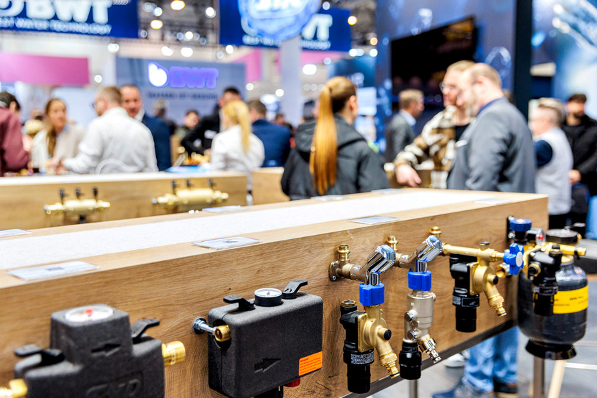 Bild 4 Ohne technische Armaturen würde die Gebäudetechnik nicht funktionieren.