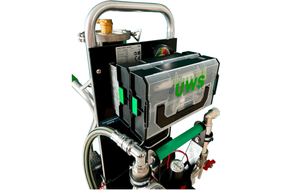 UWS Technologie: Heaty Ferriline No. 2 mit befestigtem WaterBoy-Messkoffer.