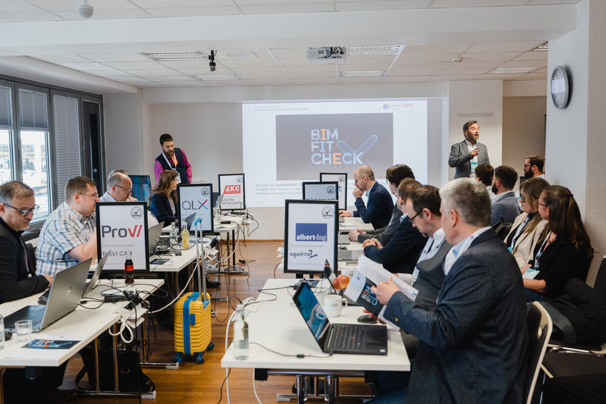 Beim BIM Fit Check zeigen Softwareunternehmen, wie sie neueste Funktionalitäten des BCF-Standards in ihren Software-Produkten umgesetzt haben.