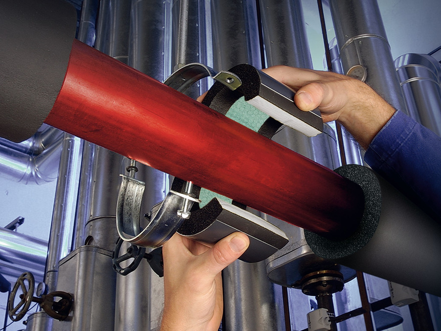 Bild 2 Montage eines ArmaFix-Kälterohrträgers.