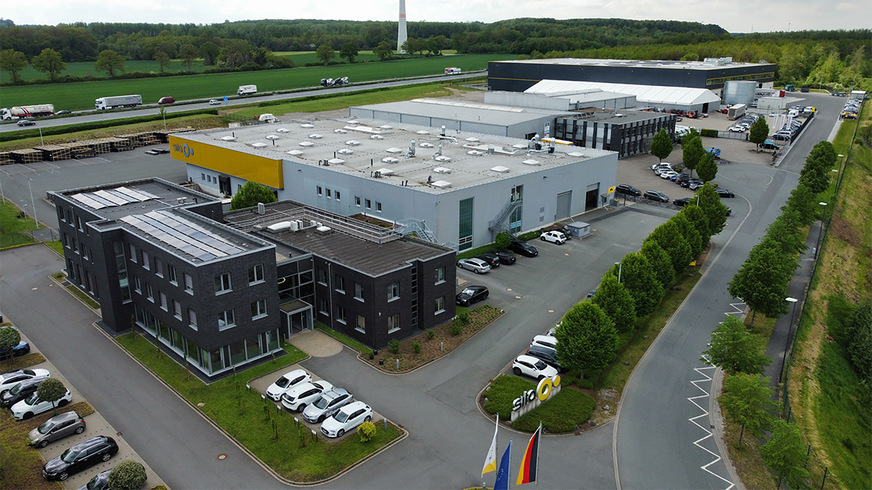 Sita im Aurea Gewerbegebiet:&nbsp;Vorn das Stammhaus mit Werk, hinten im Bild der neue Logistikkomplex und dazwischen der Nachbar, die Kraemer Baumaschinen GmbH & Co.KG.