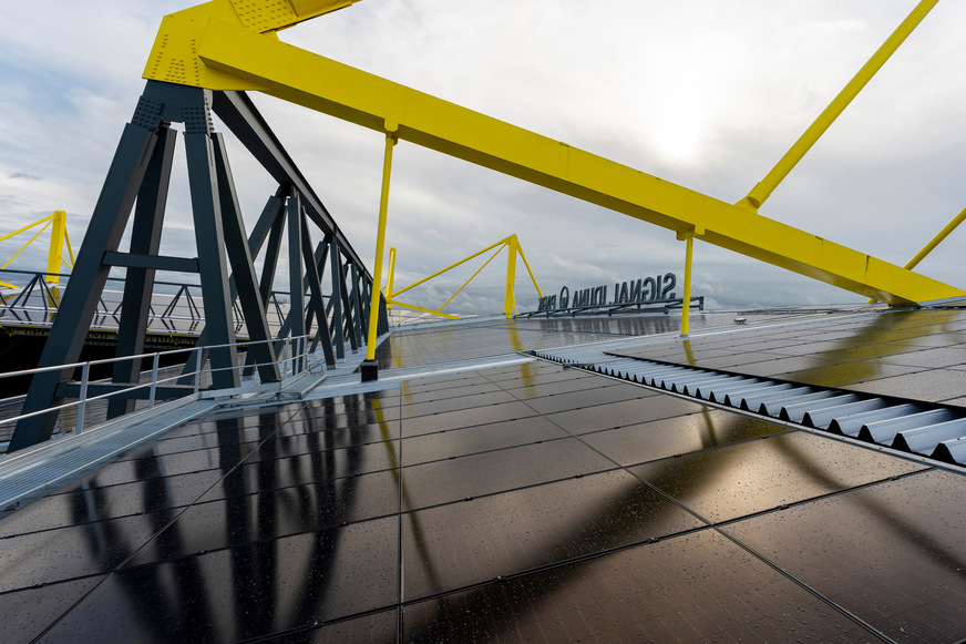 Die Module von JA wurden ausgewählt, um den hohen Energieanforderungen von Borussia Dortmund gerecht zu werden und über die gesamte Lebensdauer von 30 Jahren eine zuverlässige Leistung zu gewährleisten