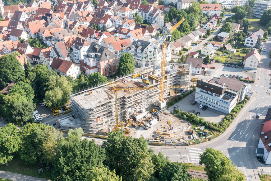 Bild 2 Die in modularer Bauweise errichtete „Residenz am Roten Bühl“ in Pfullendorf bietet 75 Pflegeplätze und 23 barrierefreie Servicewohnungen.