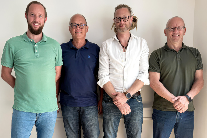 V.l.: Benjamin Schroeder (Geschäftsführer), Jochen Schroeder (Vertriebsinnendienst), Ramon Krieter (Vertriebsaußendienst) und Stephan Heß (Vertriebsaußendienst).