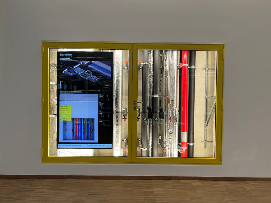 Bild 2 Die Installationen in der „Viega World“ sind ein Beispiel für die Übernahme der Planungsinformationen aus dem BIM-Modell für die Parametrierung der Installationskomponenten, deren Inbetriebnahme und der möglichen Auswertung von Messdaten im laufenden Betrieb. In der „Viega World“ können Planung und Ausführung im offenen Schacht direkt nebeneinander betrachtet werden.