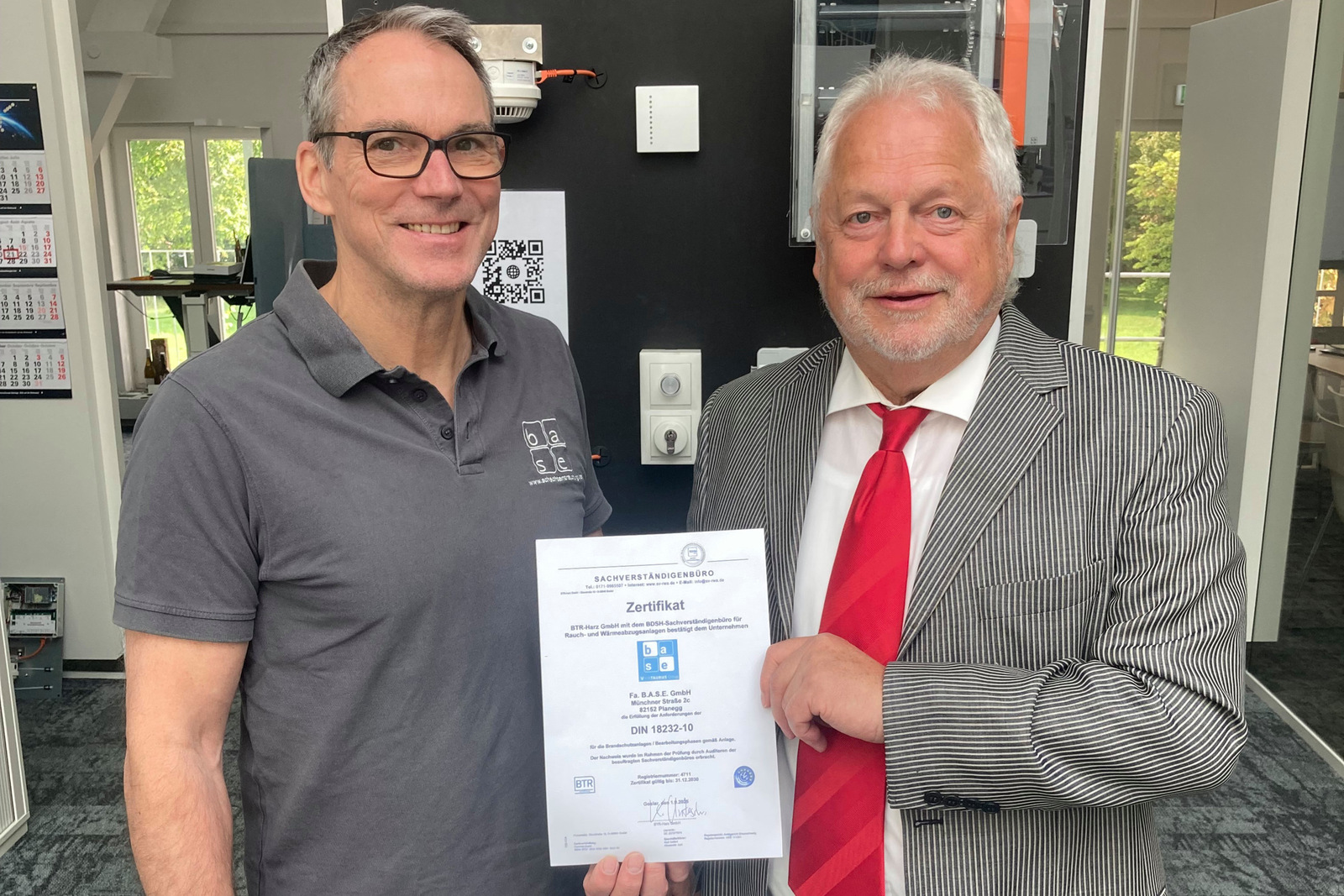 Brandschutz - Erster RWA-Fachbetrieb nach DIN 18232-10 zertifiziert