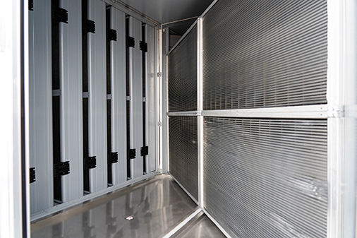 Die Hochleistungsfilter der AL-KO AT4 verhindern, dass Feinstaub und Rußpartikel vom Schiffsverkehr in die Innenräume des Roots gelangen.