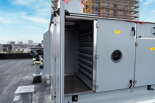 Dank der Bauweise mit pulverbeschichteten, korrosionsfesten Gerätepaneelen ist die Baureihe AL-KO AT4 ideal für die Außenaufstellung geeignet.