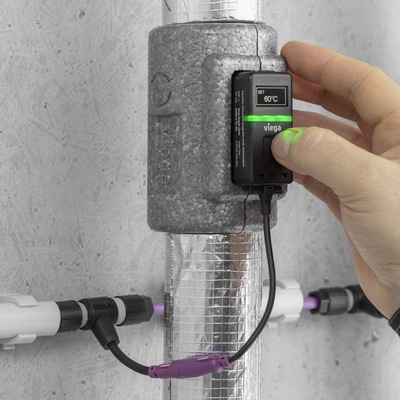 Viega: AquaVip-Zirkulationsregulierventil elektronisch mit Ein-Knopf-Bedienung.