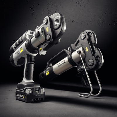 Die Pressgun 6 Plus mit smarten Funktionen ermöglicht Verpressungen von Megapress-S-Pressverbindern bis 2". Für die Dimensionen 2½, 3 und 4" steht der „Pressgun-Press Booster“ zur Verfügung.