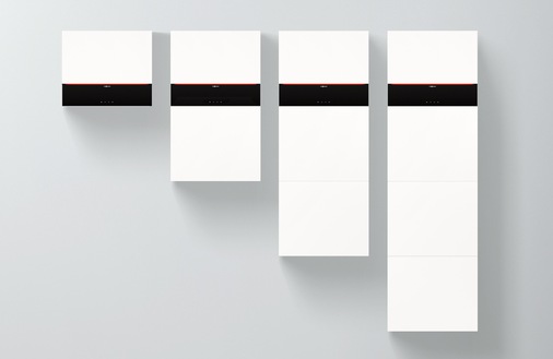 Viessmann: Bis zu drei Batterie-Einheiten mit jeweils 4 kWh Speicherkapazität lassen sich an den Wechselrichter des Hybrid-Stromspeichers Vitocharge VX3 anschließen.