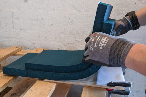 Zwei Lagen ArmaFlex-Ultima-Platten mit einer Wandstärke von je 32 mm schützen die Expeditionsteilnehmer von SAGA vor der eisigen Kälte.