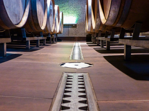 Aschl: Bodenablauf Eurosink Junior Slimline.