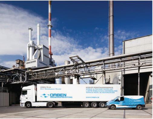 Die Trailer von Orben, hier am Heimatstandort in Wiesbaden, sind komplette Aufbereitungsanlagen; projektbezogen und mobil installiert zur Herstellung von vollentsalztem Wasser jeder Güte und Menge. - © Orben
