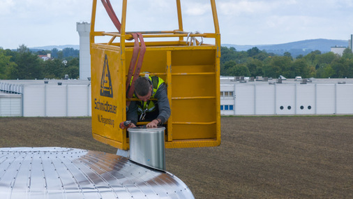 Dämmung einer der Kranösen auf einem der Pufferspeicher. - © GP Joule
