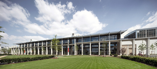 Der Factory Campus in Düsseldorf – 34 000 m<sup>2</sup>  modernster Coworking Space für junge, dynamische Unternehmen. - © Warema / Jens Kirchner
