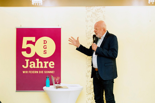 Ehrengast Hans-Josef Fell blickte in seiner Rede auf die Anfänge der Solarbewegung zurück.