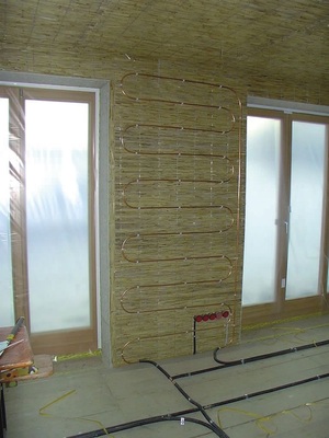 Bild 5 Die Beheizung ­erfolgt haupt­sächlich mit Wandheizungen.