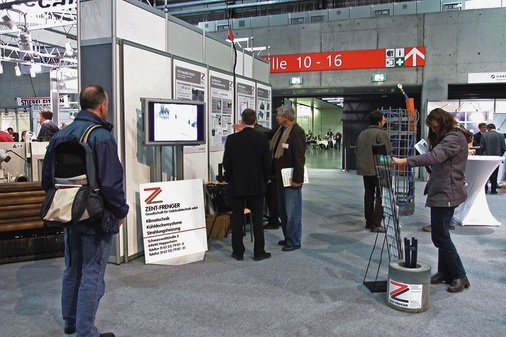 Zent-Frenger ist einer der wenigen Spezialisten für oberflächennahe Geothermie, die ein ganzheitliches Angebot bis hin zur passenden Wärmepumpe und geeigneten Heiz- und Kühlsystemen anbieten.