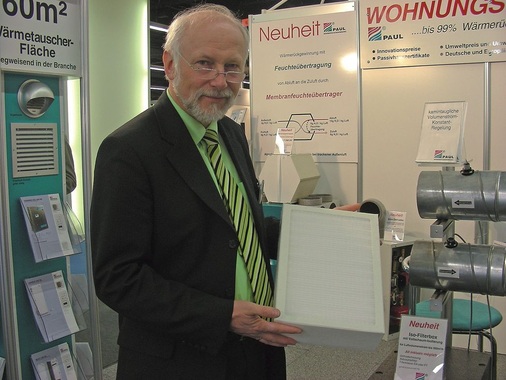 Eberhard Paul kritisiert die mangelhafte Kontrolle der EnEV durch die Baubehörden. Im Bild: Ein H10-Luftfilter zum Schutz des Luftverteilsystems vor Staubablagerungen.