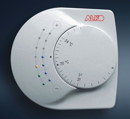 AL-KO Lufttechnik: Raumbedien-Einheit mit Luftqualitätsmessung, Luftvolumenstromregelung, Temperaturregelung und Präsenzmanagement.