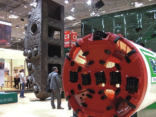 Herrenknecht will künftig nicht nur Tunnel wie den Gotthard-Basistunnel bohren, sondern über seine Tochter Bohrtec Vertical in das Geschäft mit Erdwärmesonden einsteigen.