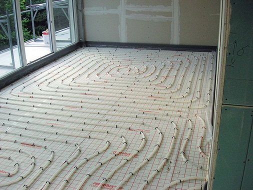Fußbodenheizungen steigern die Energieeffizienz und erhöhen die Nutzungsflexibilität. - © Vaillant

