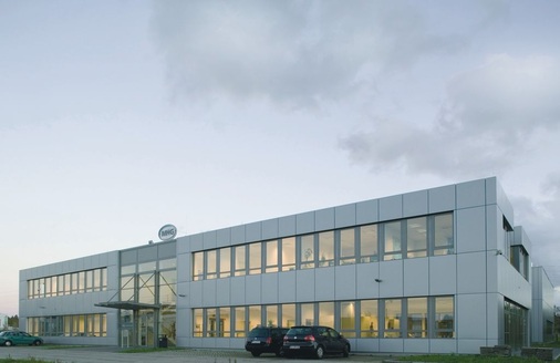 Der neue MHG-Firmensitz in Buchholz. 2009 ziehen auch Logistik und Produktion aus dem Hamburger Freihafen in die Nordheide. - © MHG Heiztechnik
