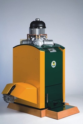 Besitzer von Pellet-Heizkesseln der Firmen KWB und Ökofen können demnächst ihren Kessel zum Mikro-BHKW aufrüsten. Unter der Federführung des FraunhoferInstituts für solare Energiesysteme wurde das Stirlingmodul nochmals optimiert, ­insbesondere um leistungs­mindernden Verschmutzungen vorzubeugen.